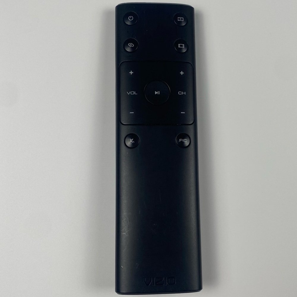 Vizio LED Smart TV | Original Remote Control (XRT132) | Pre-Owned | Color Black